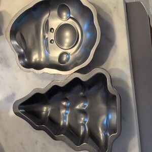 Christmas baking pans